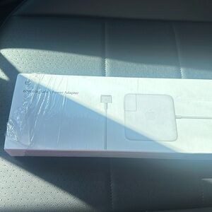 Apple laptop charger magsafe 2
